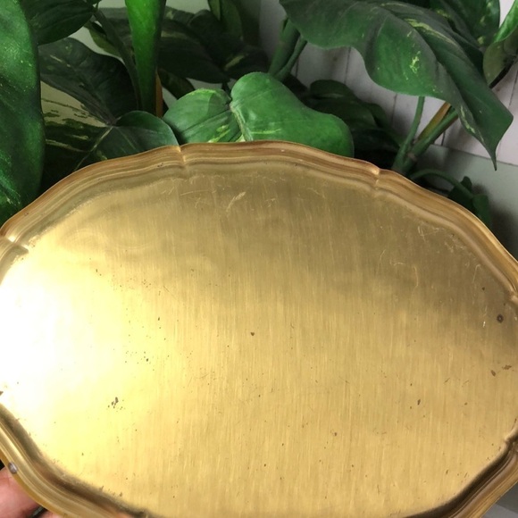 Gold Jewelry Organizer with Etched Flowers - Picture 4 of 4